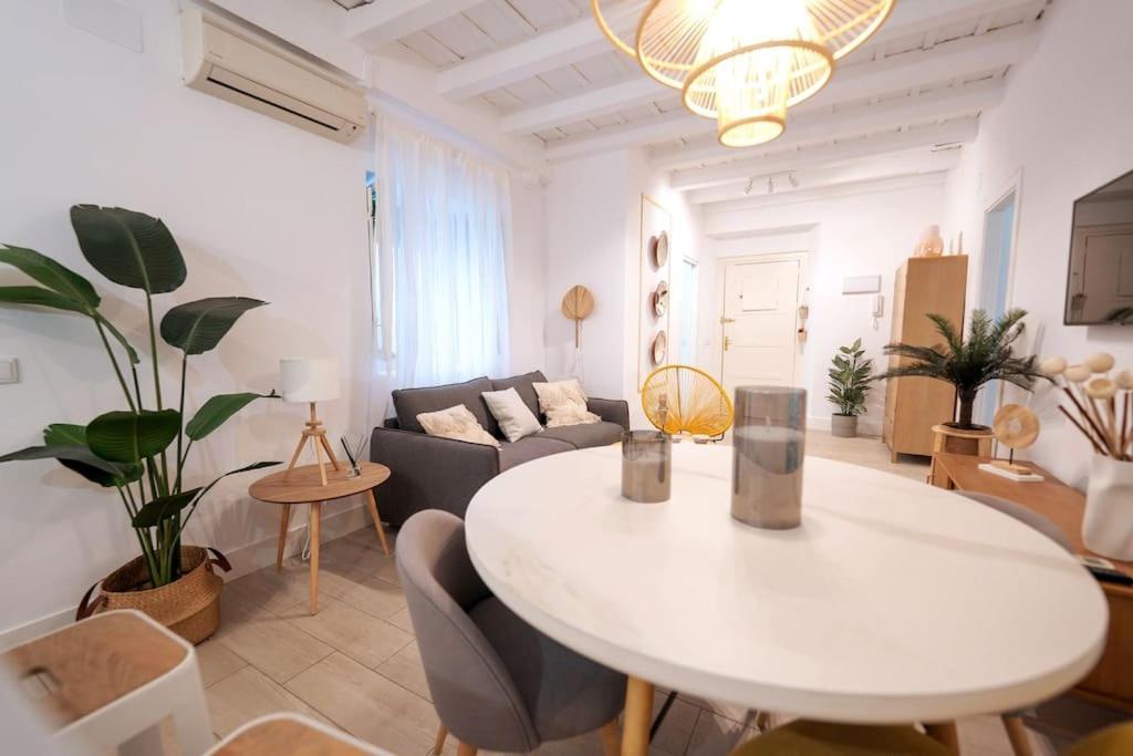 Apartamento A Estrenar En Calle Alcazares Seville Exterior photo